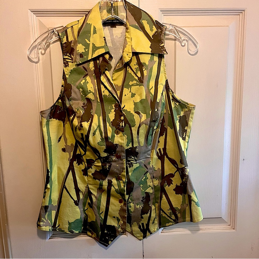 Vintage Randy Kemper Sleeveless Fitted Blouse – Abstract Camouflage Print